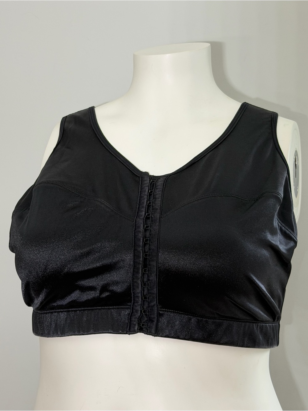 Enell Front-Closure High Impact Sports Bra; Enell size 7